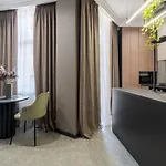 Modern Apartment *