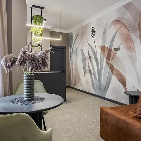 Modern Apartment *