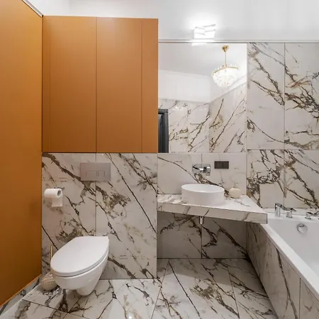 Modern Apartment *